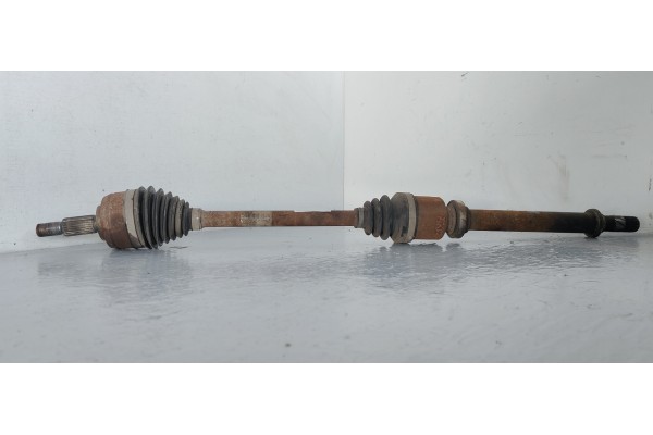 Recambio de transmision delantera derecha para renault fluence dynamique referencia OEM IAM 8200890089  