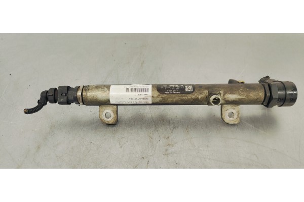 Recambio de rampa inyectora para opel vectra c berlina comfort referencia OEM IAM 0445214057  