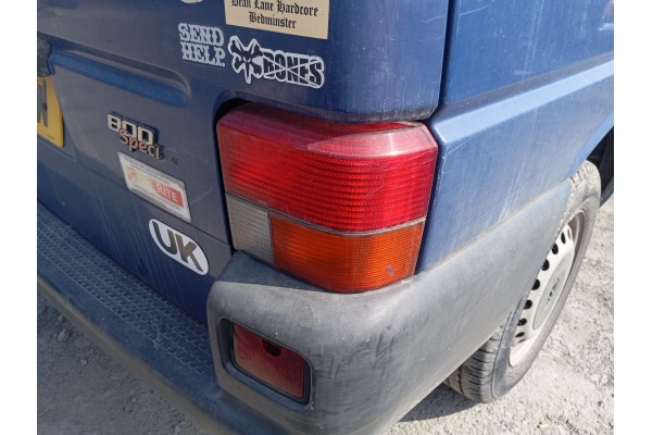 Recambio de piloto trasero derecho para volkswagen t4 transporter/furgoneta (mod. 1991) combi referencia OEM IAM   