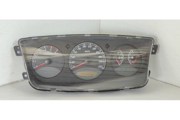 Recambio de cuadro instrumentos para ssangyong kyron 200 xdi sport referencia OEM IAM 8021009040  
