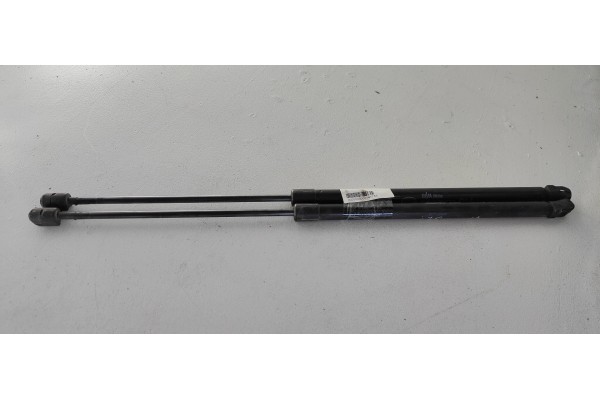 Recambio de amortiguadores maletero / porton para hyundai i30 classic referencia OEM IAM   