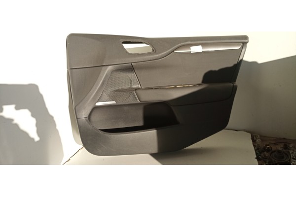 Recambio de guarnecido puerta delantera derecha para citroen c4 lim. 1.6 hdi fap referencia OEM IAM   