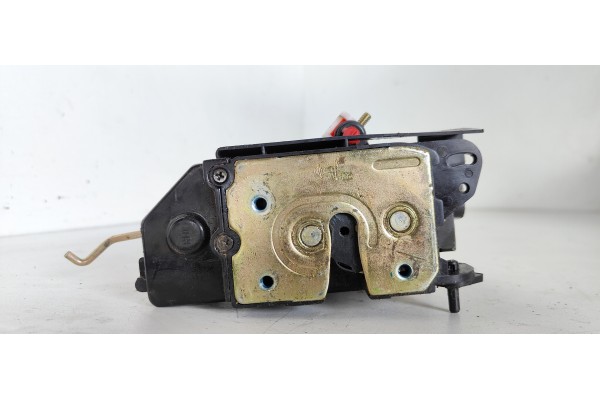 Recambio de cerradura puerta trasera derecha para ssangyong kyron 200 xdi sport referencia OEM IAM   