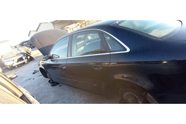 Recambio de puerta trasera izquierda para audi a4 berlina (8e) 2.0 tdi referencia OEM IAM   