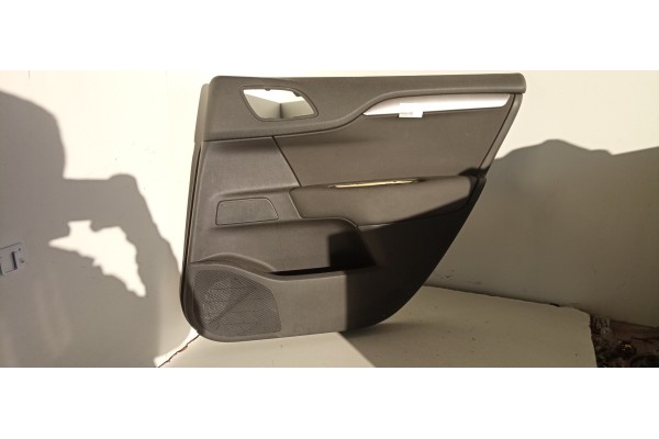 Recambio de guarnecido puerta trasera derecha para citroen c4 lim. 1.6 hdi fap referencia OEM IAM   