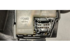 Recambio de mando multifuncion para mazda 3 berlina (bk) 2.0mzcd 143 fap referencia OEM IAM 17D682  