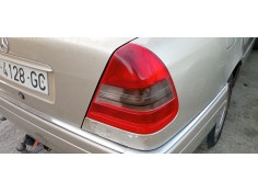 Recambio de piloto trasero derecho para mercedes-benz clase c (w202) berlina 2.5 diesel cat referencia OEM IAM   