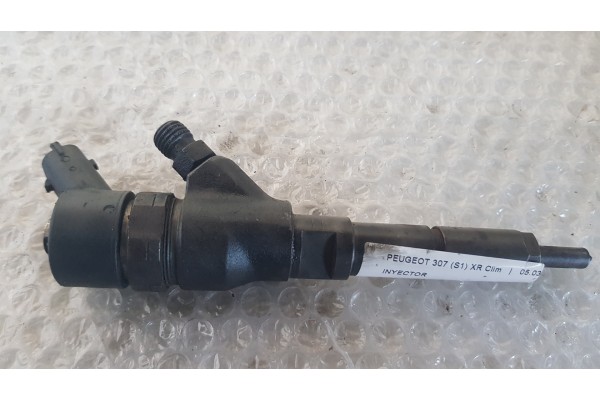 Recambio de inyector para peugeot 307 (s1) xr clim referencia OEM IAM 0445110076  