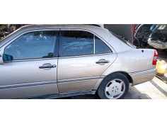 Recambio de puerta trasera izquierda para mercedes-benz clase c (w202) berlina 2.5 diesel cat referencia OEM IAM   