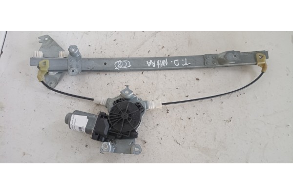 Recambio de elevalunas trasero derecho para nissan navara pick-up (d40m) king cab le 4x4 referencia OEM IAM 400926B  