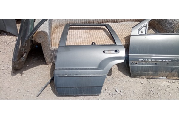 Recambio de puerta trasera izquierda para jeep gr.cherokee (wj/wg) 4.7 v8 cat referencia OEM IAM   