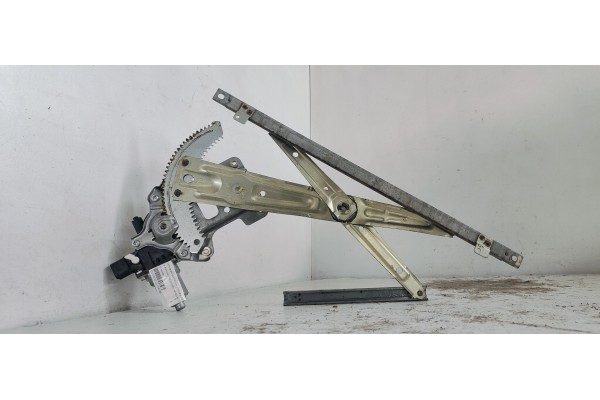 Recambio de elevalunas delantero derecho para mitsubishi outlander (cw0) 2.4i 170 4x4 referencia OEM IAM 5713A086  