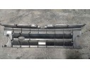 Recambio de rejilla delantera para land rover discovery 2.7 td v6 cat referencia OEM IAM DHB000274LML  