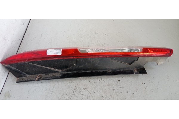 Recambio de piloto trasero izquierdo para ford focus berlina (cap) 1.4 16v cat referencia OEM IAM 4M5113405AF  