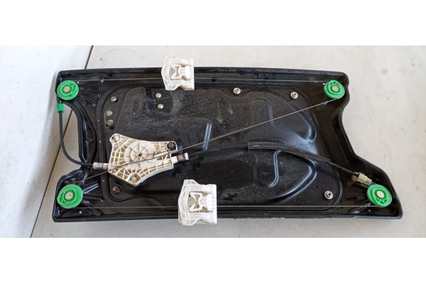 Recambio de elevalunas delantero izquierdo para land rover discovery 2.7 td v6 cat referencia OEM IAM 994730  