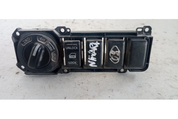 Recambio de interruptor para nissan navara pick-up (d40m) king cab le 4x4 referencia OEM IAM   