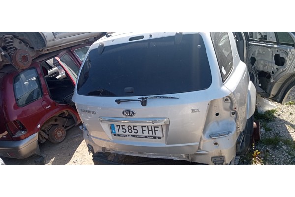 Recambio de porton trasero para kia sorento 2.5 crdi referencia OEM IAM   