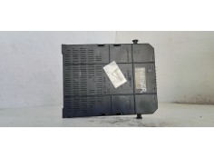 CAJA RELES / FUSIBLES 281197595 