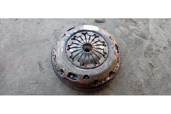 Recambio de kit embrague para seat ibiza (6l1) 1.4 tdi cat (bnm) referencia OEM IAM BNM  