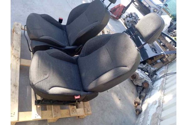 Recambio de asiento delantero derecho para citroen c3 1.4 hdi 70 fap referencia OEM IAM   