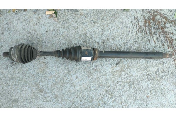 Recambio de transmision delantera derecha para volvo s60 berlina 2.4 diesel cat referencia OEM IAM P8689211 T011212 