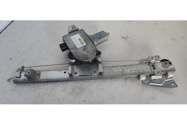 Recambio de elevalunas trasero derecho para mitsubishi montero (v60/v70) 3.2 di-d cat referencia OEM IAM MR436870  