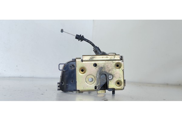 Recambio de cerradura puerta delantera derecha para citroen c3 1.1 collection referencia OEM IAM   