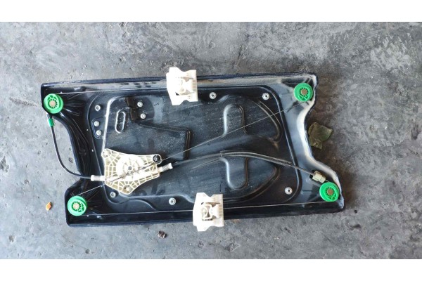 Recambio de elevalunas delantero izquierdo para land rover discovery 2.7 td v6 cat referencia OEM IAM 994730  