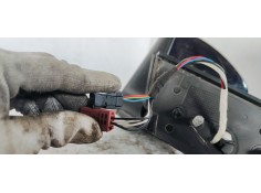 Recambio de retrovisor izquierdo para peugeot 208 1.2 i turbo 110 referencia OEM IAM   