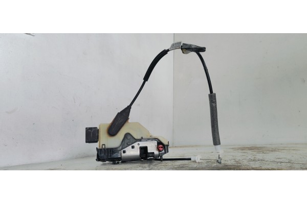 Recambio de cerradura puerta trasera derecha para peugeot 2008 (--.2013) 1.5hdi 100 fap referencia OEM IAM 9812501180  
