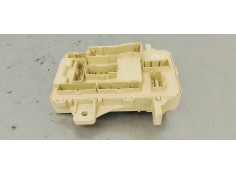 Recambio de caja reles / fusibles para hyundai i30 1.6 crdi 115 referencia OEM IAM 919501H510  