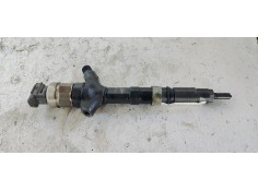 Recambio de inyector para toyota corolla (e12) 2.0 d-4d linea sol berlina referencia OEM IAM 236700G010  