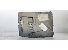 CAJA RELES / FUSIBLES 8200525383 