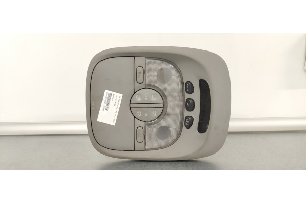 Recambio de luz interior para kia sorento 2.5 crdi ex referencia OEM IAM 928003E0  