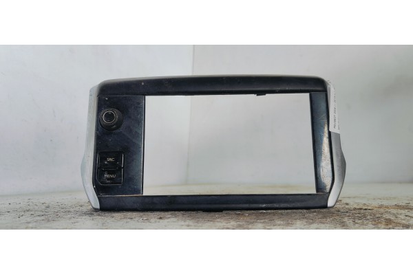 Recambio de moldura para peugeot 2008 (--.2013) 1.5hdi 100 fap referencia OEM IAM 9673861377  