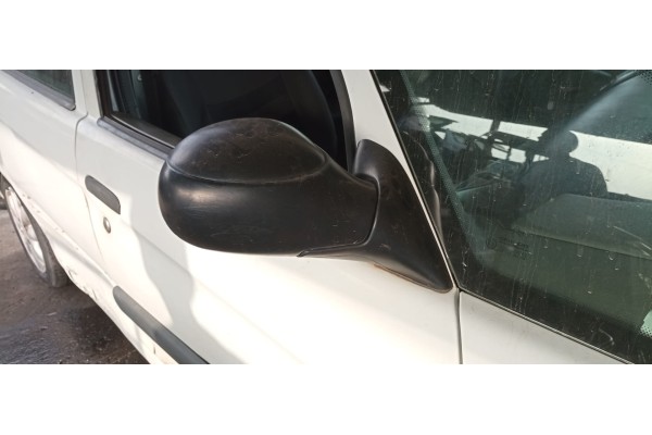 Recambio de retrovisor derecho para citroen xsara picasso 1.6 hdi satisfaction plus ii referencia OEM IAM   