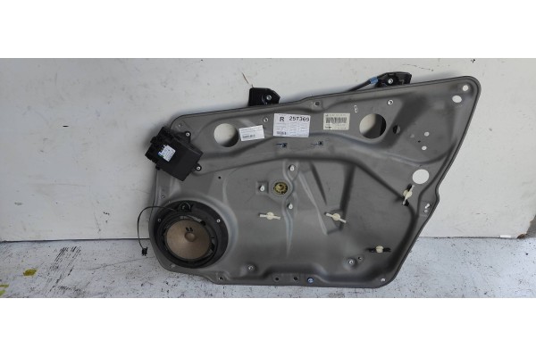 Recambio de elevalunas delantero derecho para mercedes-benz clase b (w245) 180 cdi (245.207) referencia OEM IAM A1697202879  