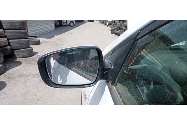 Recambio de retrovisor izquierdo para hyundai i30 (gd) city referencia OEM IAM 87610A6180  