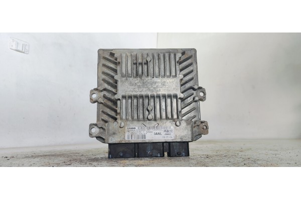 Recambio de centralita motor uce para ford focus berlina (cap) ambiente (d) referencia OEM IAM 4M5112A650JL  