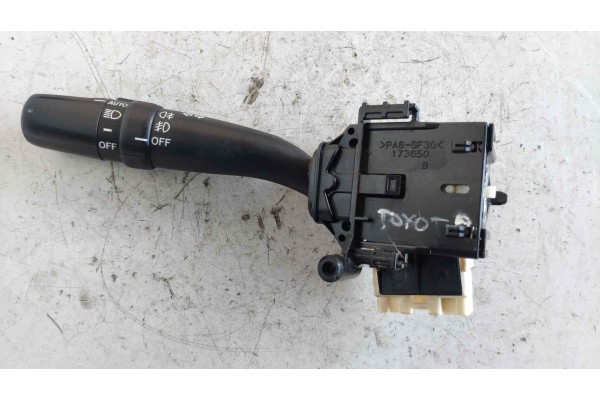 Recambio de mando intermitentes para toyota avensis berlina (t25) 1.8 16v cat referencia OEM IAM 173650  