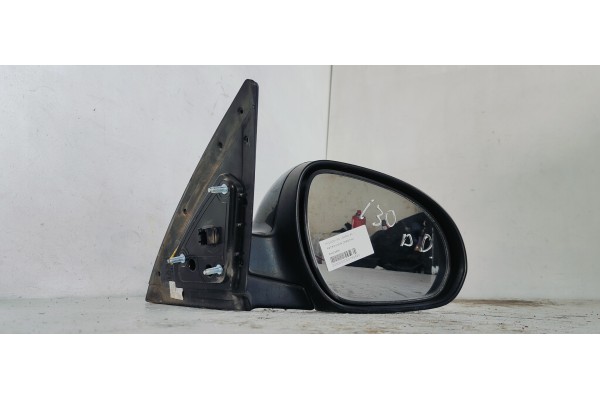 Recambio de retrovisor derecho para hyundai i30 1.6crdi 90 referencia OEM IAM E4022695  