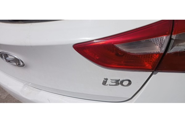 Recambio de piloto trasero derecho interior para hyundai i30 (gd) 1.4 crdi cat referencia OEM IAM   