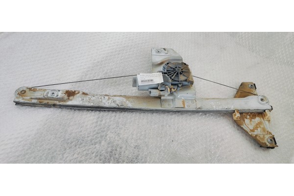 Recambio de elevalunas delantero derecho para peugeot partner kasten 1.6 hdi 90 referencia OEM IAM 402104B  