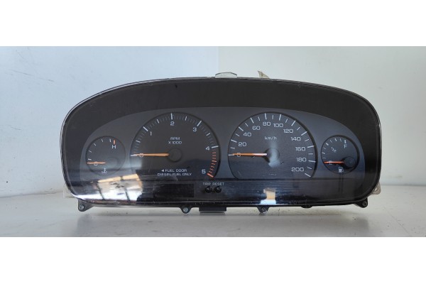Recambio de cuadro instrumentos para chrysler voyager (gs) 2.5 turbodiesel referencia OEM IAM P04685629  