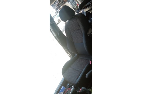 Recambio de asiento delantero derecho para hyundai i30 (gd) 1.4 crdi cat referencia OEM IAM   