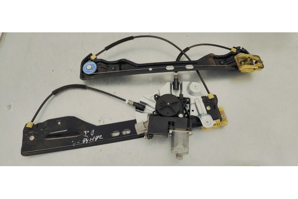 Recambio de elevalunas delantero izquierdo para opel zafira (c) 2.0 cdti 130 fap referencia OEM IAM 13260137  