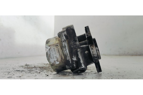 Recambio de depresor freno / bomba vacio para renault clio iii confort dynamique referencia OEM IAM 8200577807  