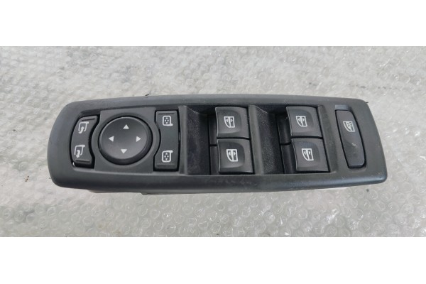 Recambio de mando elevalunas delantero izquierdo para renault laguna grandtour iii referencia OEM IAM 809610006R  