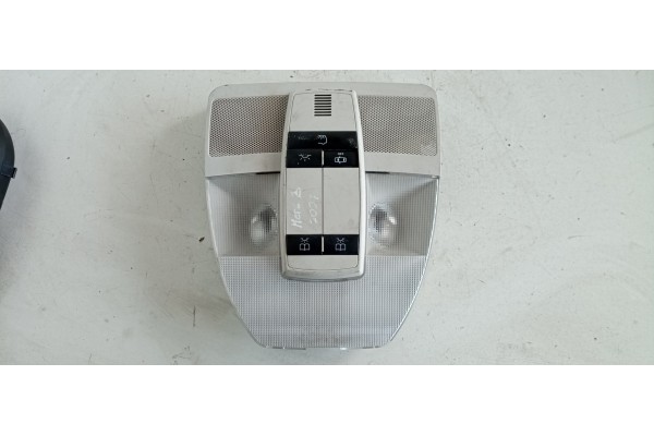 Recambio de luz interior para mercedes-benz clase b (w245) 1.5 cat referencia OEM IAM A1698209601 2JM00883172 