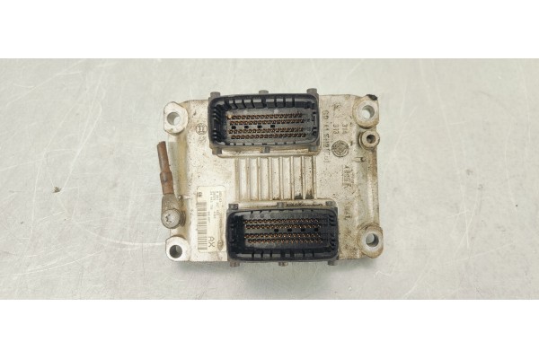 Recambio de centralita motor uce para opel corsa c club referencia OEM IAM 24443796  